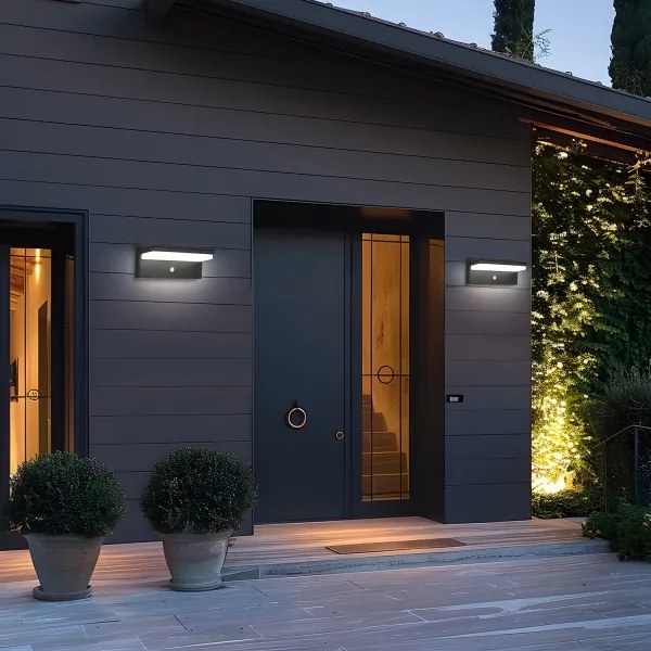 Aplică LED solară cu senzor SUN SENSE LED/10W/3,7V 4000 mAh IP44