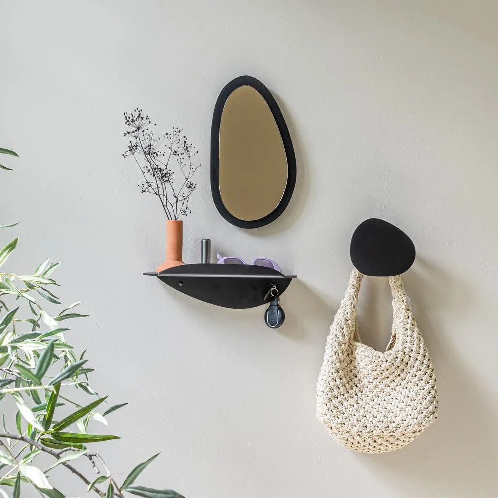 Cuier de perete negru din metal Mani – Spinder Design