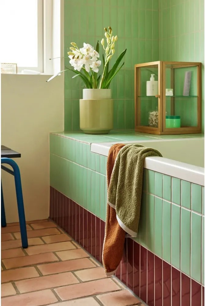 Vitrină în culoare naturală cu aspect de lemn de stejar 30x42x30 cm Poetic – Hübsch