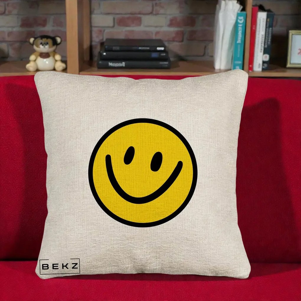 Perna Decorativa Smiley Face Galben Clasic, 40x40 cm, Bej Canapea, Husa Detasabila, Perna Inclusa, BEKZ®