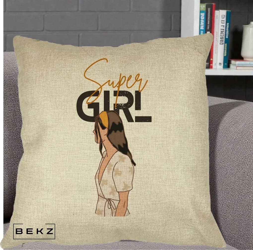 Perna Decorativa Super Girl Aesthetic, 40x40 cm, Crem, Husa Detasabila, Perna Inclusa, BEKZ®