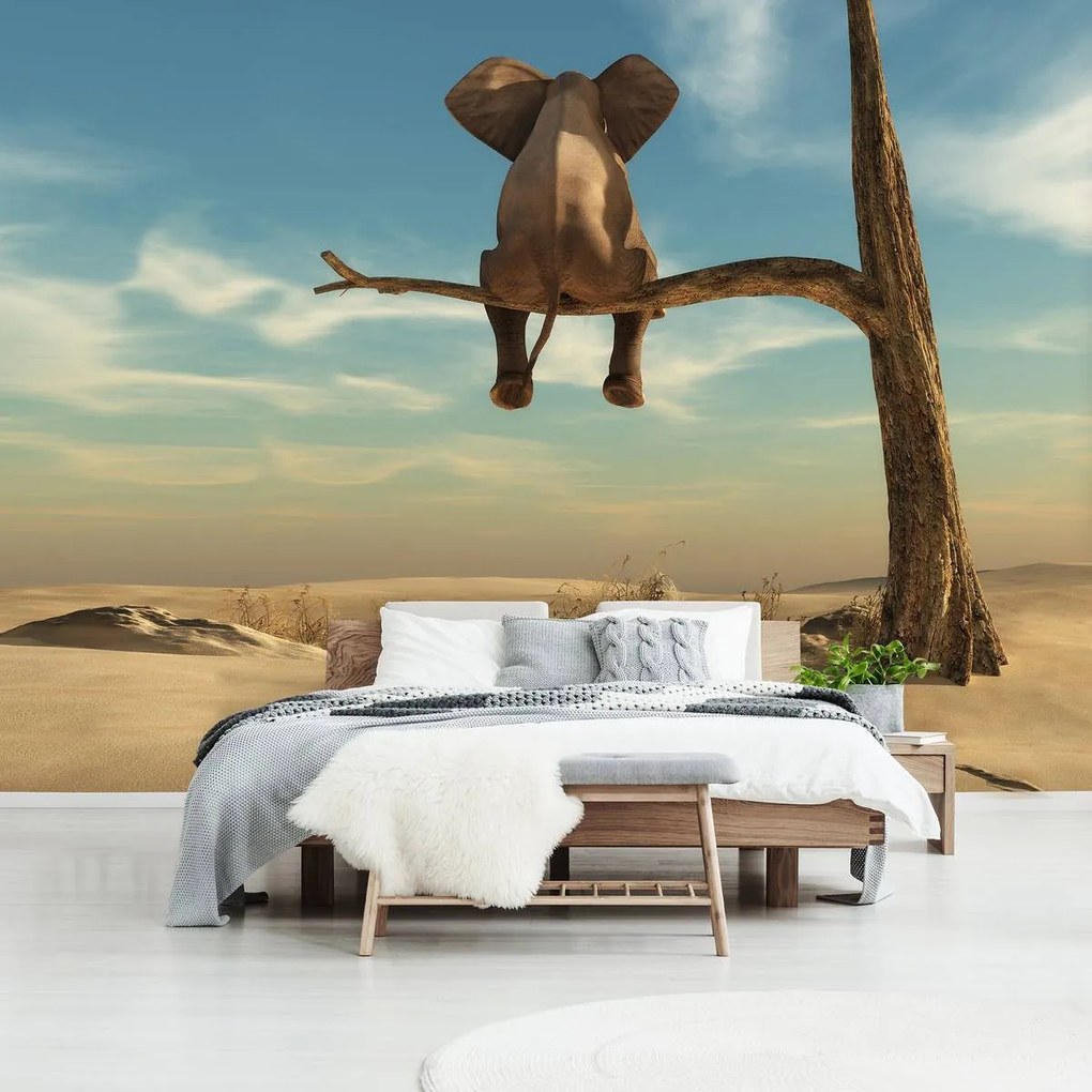 Fototapet - Elefant în copac (152,5x104 cm)