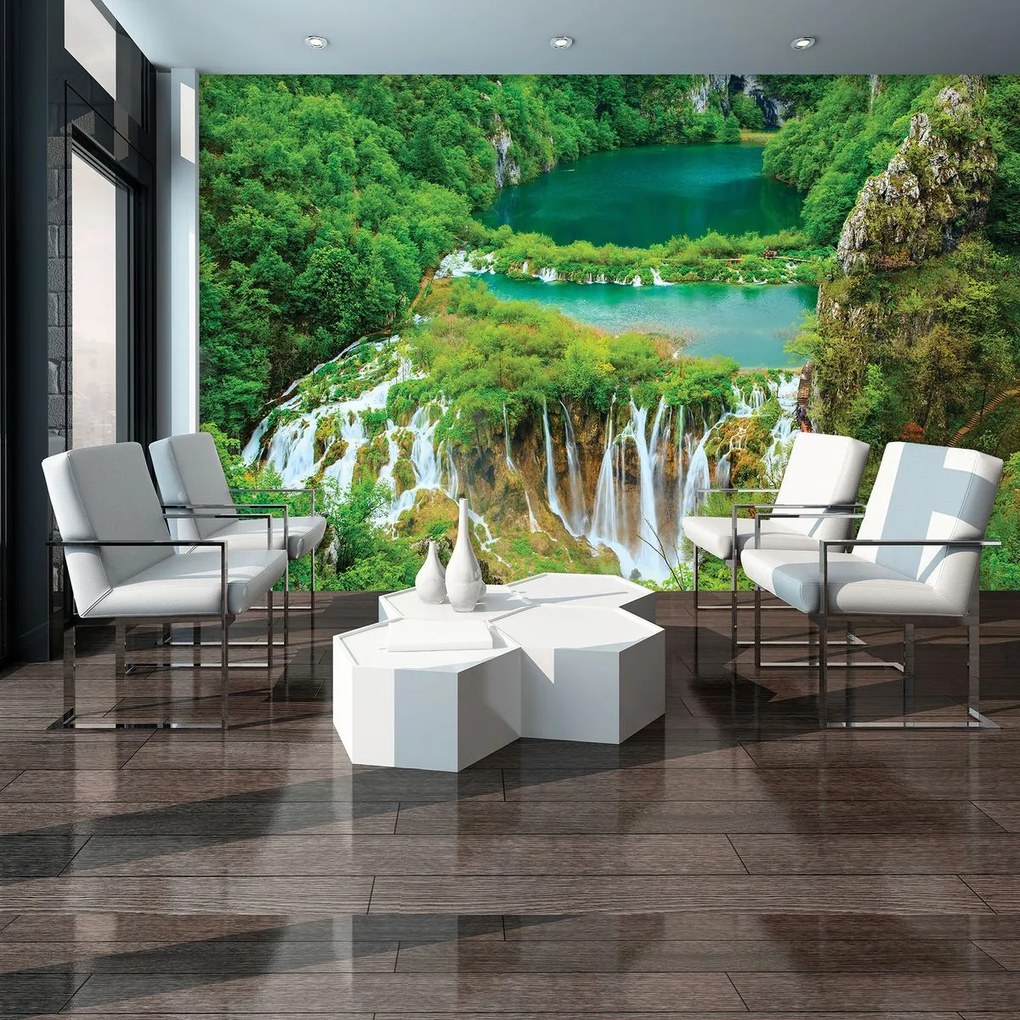 Fototapet - Cascada între plante (152,5x104 cm)