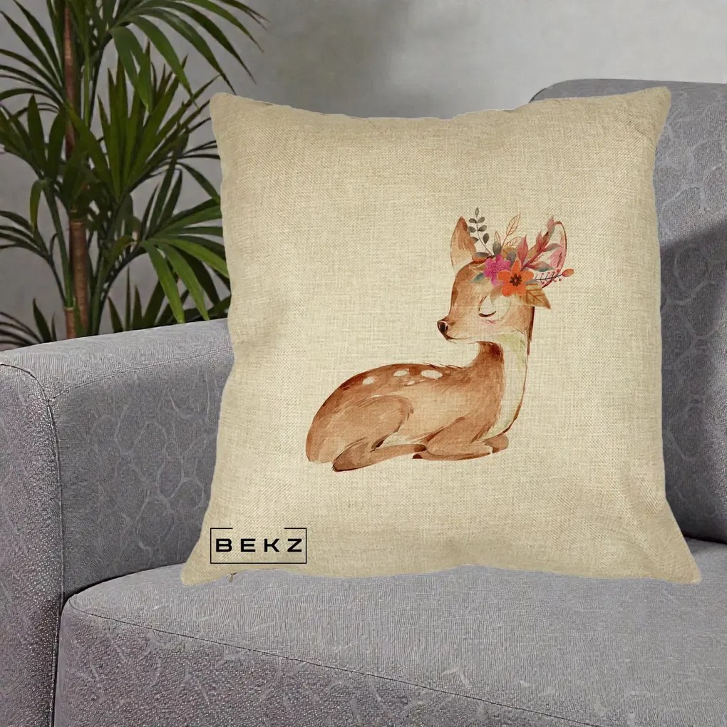 Perna Decorativa Caprioara cu Flori in Coama, 40x40 cm, Crem, Husa Detasabila, Perna Inclusa, BEKZ®