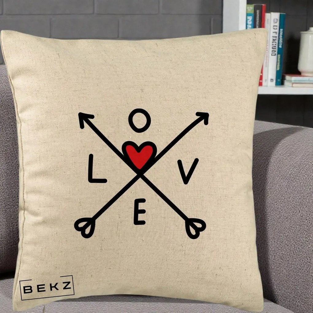 Perna Decorativa Love cu Sageti Incrucisate si Inima Rosie, 40x40 cm, Bej, Husa Detasabila, Perna Inclusa, BEKZ®