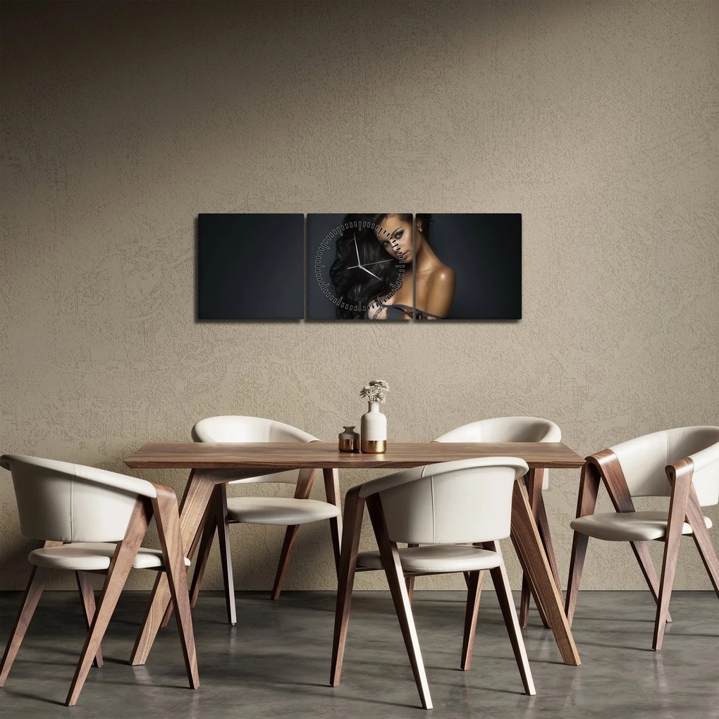 Tablou - Portretul unei femei seducătoare (cu ceas) (90x30 cm)