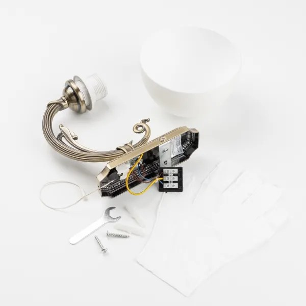 Lampă de perete Brilagi CLASSIC 1xE27/60W/230V alamă