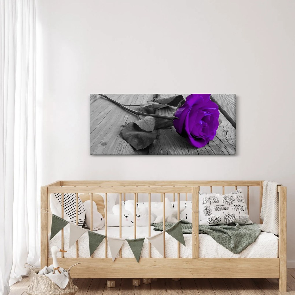 Tablou - Trandafir violet cu tulpina verde (120x50 cm)