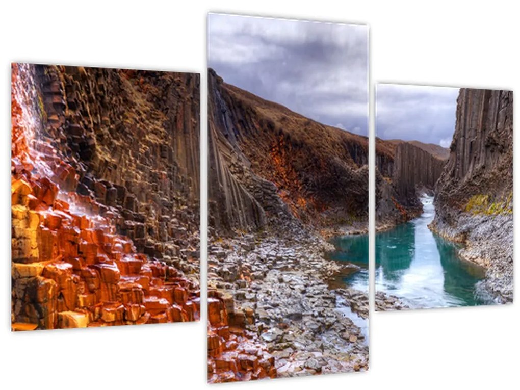 Tablou - Canionul Studlagil (90x60 cm)