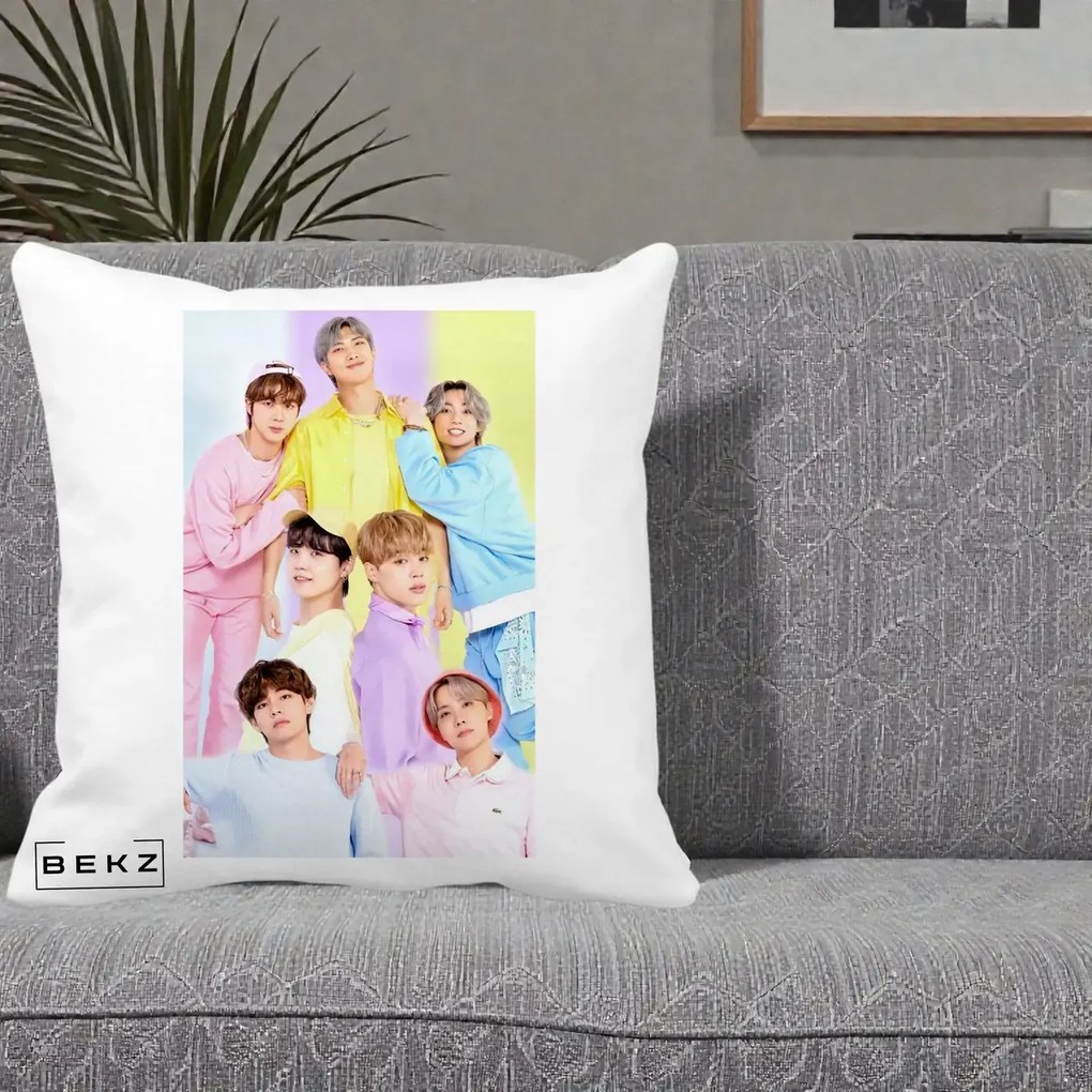 Perna Personalizata K-pop BTS Foto Grup Pastel Colorat cu 7 Membrii, 40x40 cm, Alba Mata, Husa Detasabila, Perna Inclusa, BEKZ®