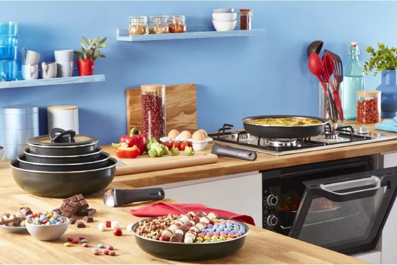 Set de tigaie Tefal Ingenio Easy Cook & Clean L1539053, 10 piese, mânere detașabile, acoperire antiaderentă, Thermo Signal, negru