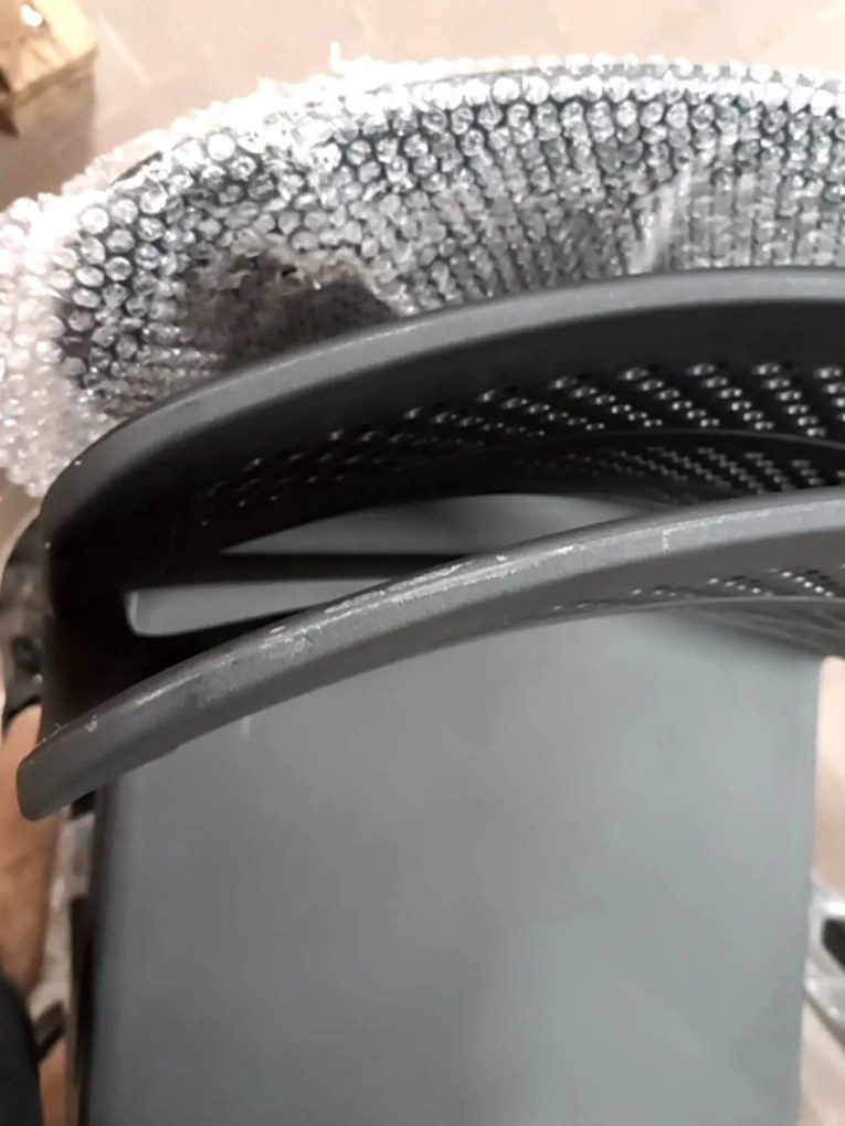 OFERTA Scaun negru din plastic PAGI calitatea a II-a