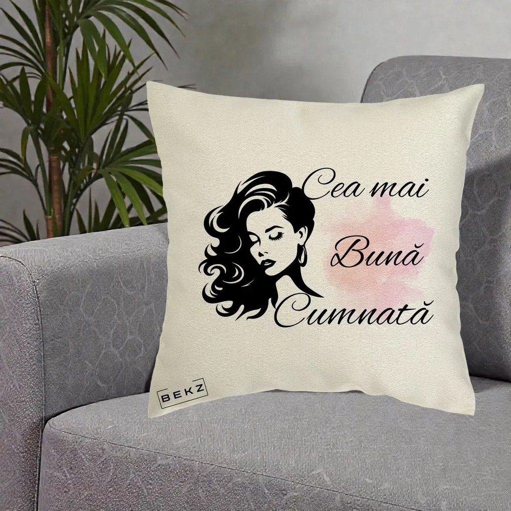 Cadou pentru Cumnata - Perna Personalizata Cea mai Buna Cumnata cu Silueta Dama si Pete Roz, 40x40 cm, Ecru, Husa Detasabila, Perna Inclusa, BEKZ®