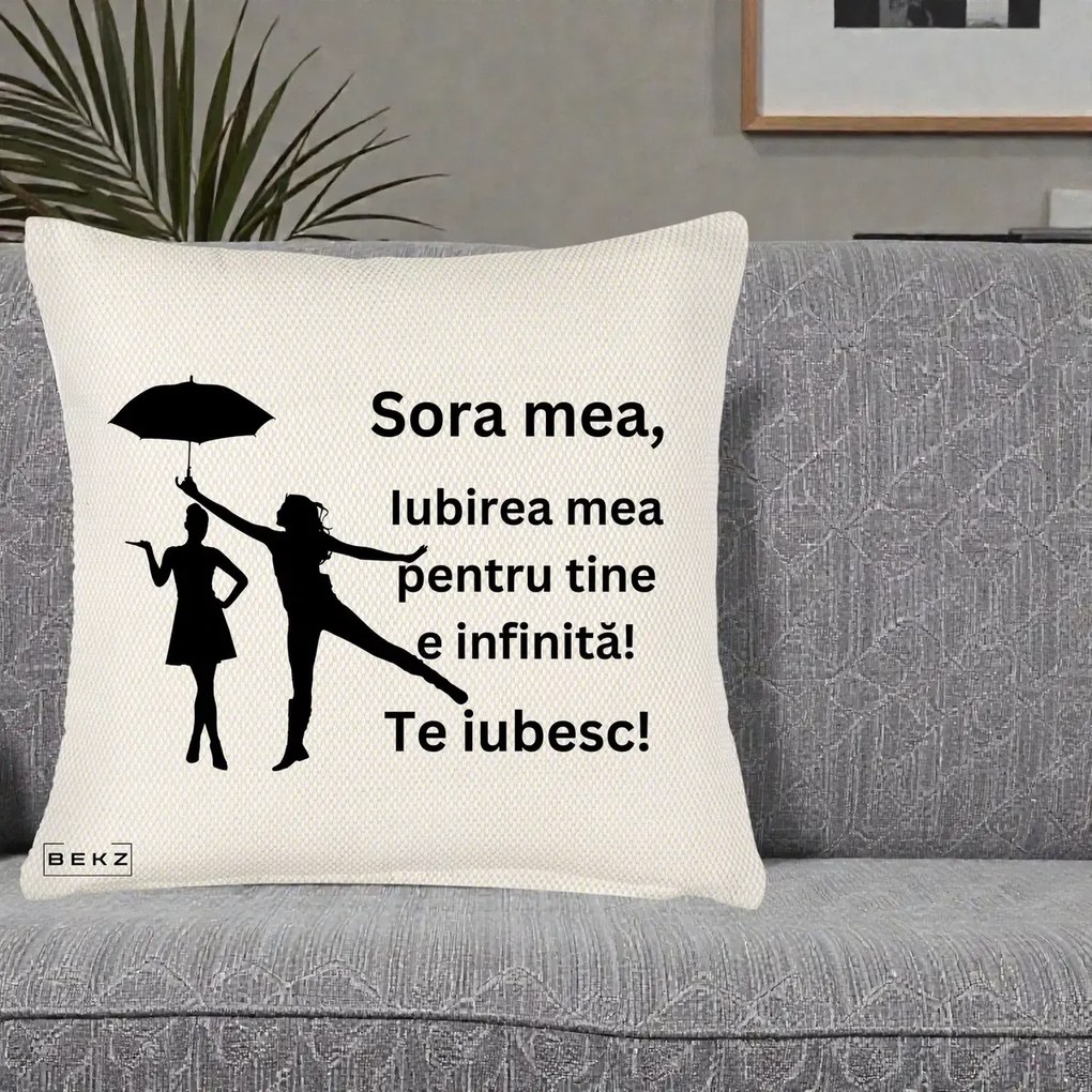 Cadou pentru Sora - Perna Personalizata Sora Mea Te Iubesc Siluete Negre cu Umbrela, 40x40 cm, Crem Reliefat, Husa Detasabila, Perna Inclusa, BEKZ®