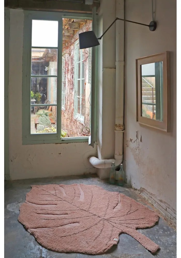 Covor pentru copii roz lavabil/țesut manual din bumbac 120x180 cm Monstera Vintage Nude – Lorena Canals