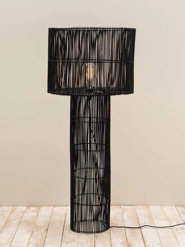 Lampadar din rattan, Dozza