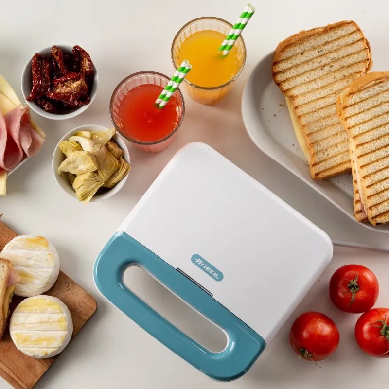 Sandwich toaster Ariete BREAKFAST 1971/01, 750W, Acoperire antiaderenta, Indicator luminos, Alb
