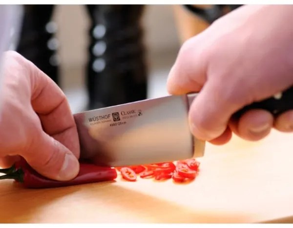 Cuțit de bucătărie CLASSIC 20 cm negru Wüsthof