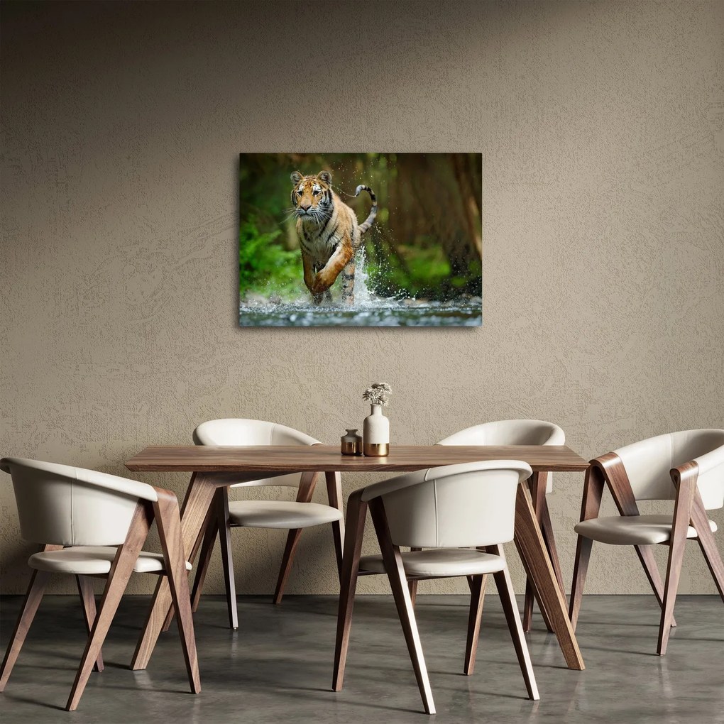 Tablou cu trigrul fugind (70x50 cm)