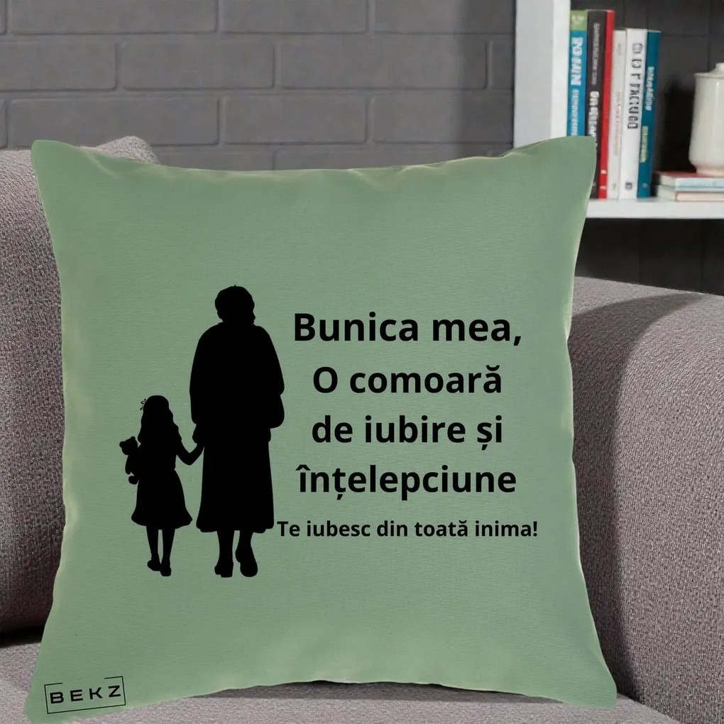 Cadou pentru Bunica - Perna Personalizata Bunica Mea Comoara Iubire Intelepciune Silueta, 40x40 cm, Verde, Husa Detasabila, Perna Inclusa, BEKZ®