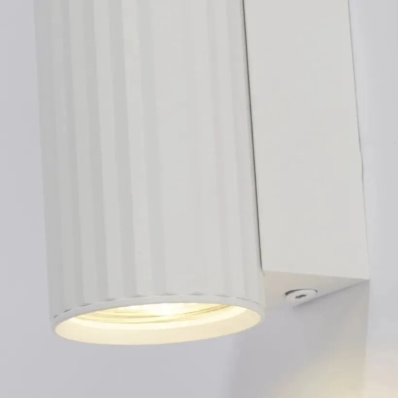 Aplica minimalista din aluminiu canelat Anna Wall 1 alb