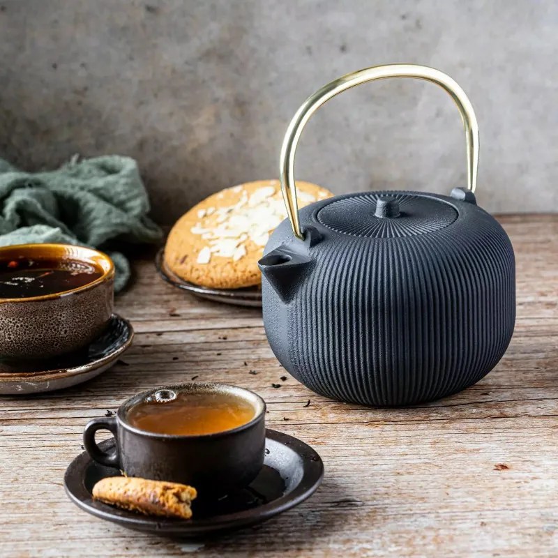 Ceainic din fonta cu infuzor Kinghoff KH 1931, 1 l, Fonta, Interior emailat, Negru