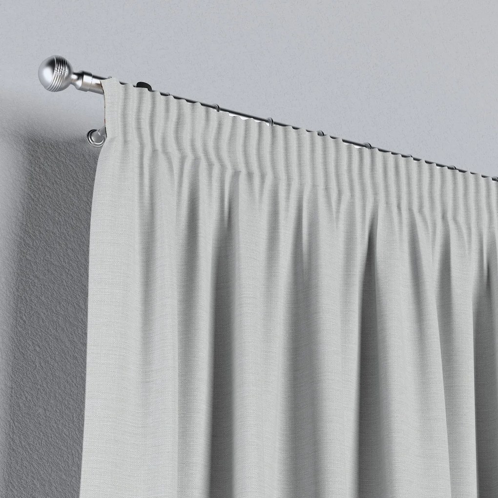 Perdea cu bandă de pliuri