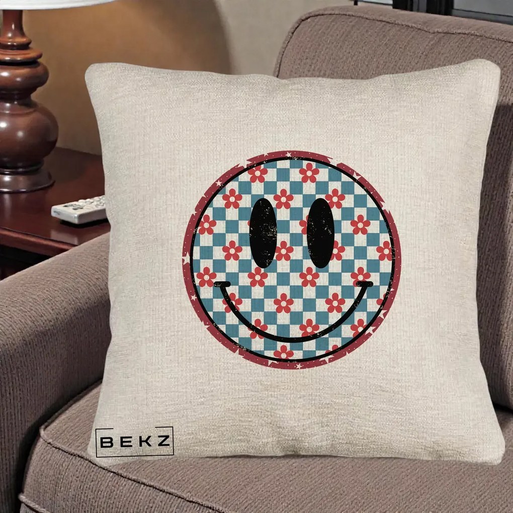 Perna Decorativa Smiley Face Checkered cu Floricele, 40x40 cm, Bej Canapea, Husa Detasabila, Perna Inclusa, BEKZ®