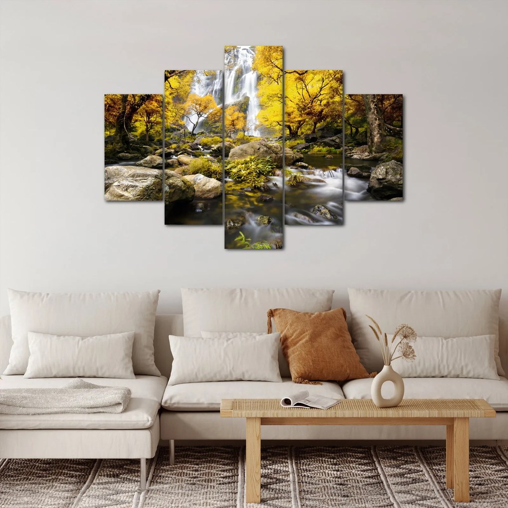 Tablou - Cascade în peisaj de toamnă, galben (150x105 cm)