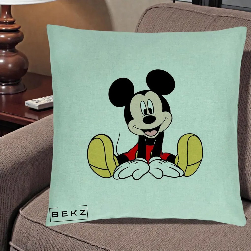 Perna Personalizata Mickey Mouse Relaxat, 40x40 cm, Verde Menta, Husa Detasabila, Perna Inclusa, BEKZ®