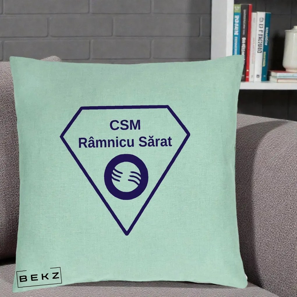 Perna Personalizata CSM Ramnicu Sarat Fotbal, 40x40 cm, Verde Menta, Husa Detasabila, Perna Inclusa, BEKZ®