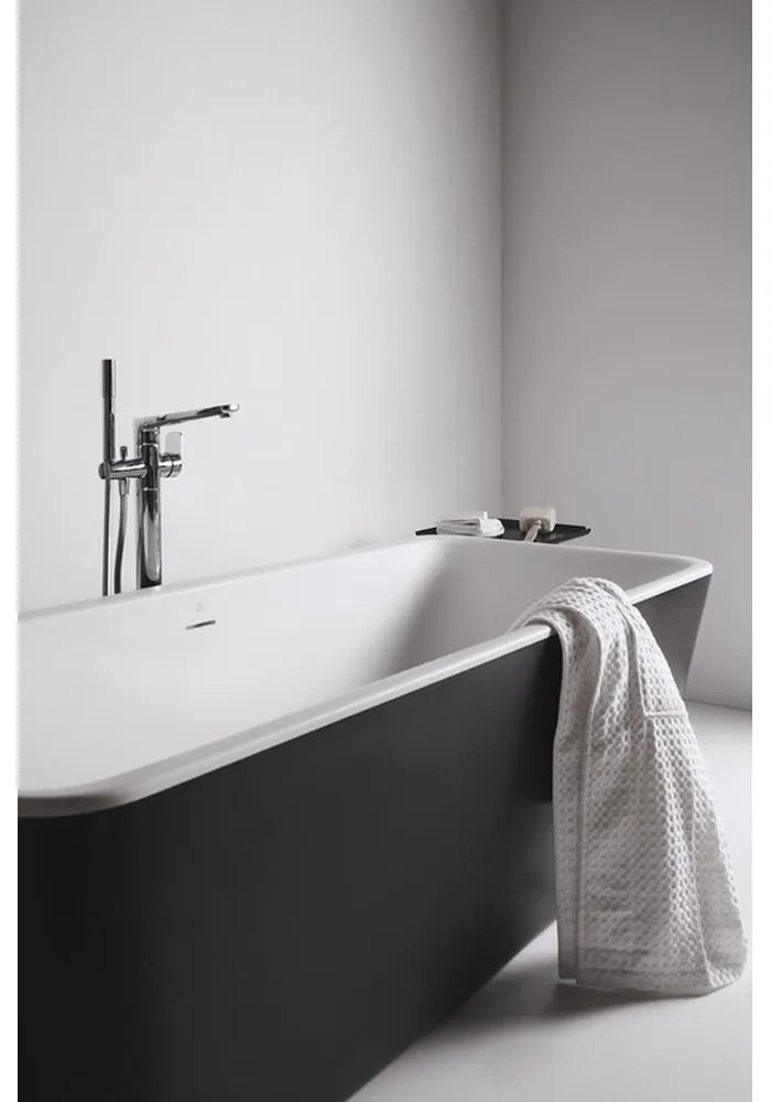 Cada freestanding 170x75 cm, alb mat negru mat