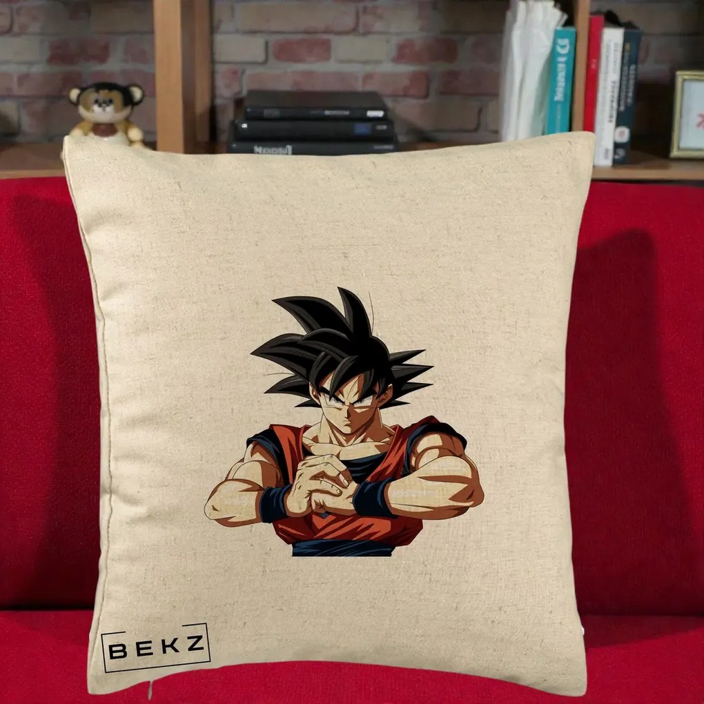 Perna Personalizata Dragon Ball Goku Portret Serios, 40x40 cm, Bej, Husa Detasabila, Perna Inclusa, BEKZ®