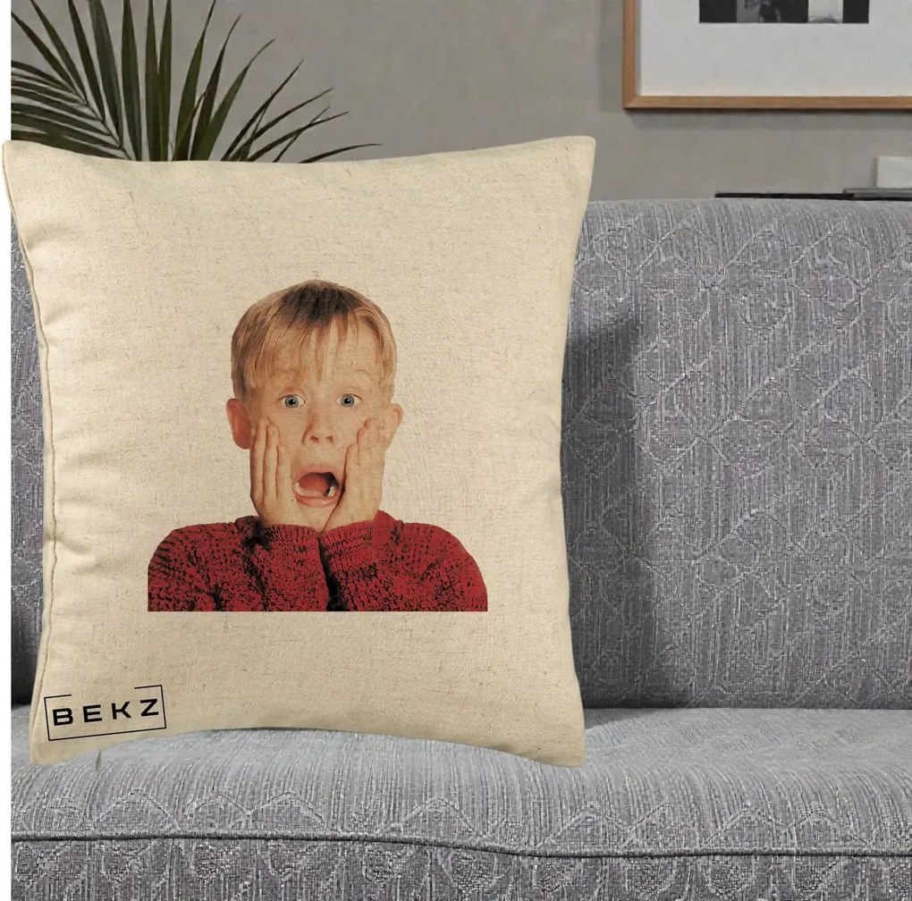 Perna Decorativa Kevin Singur Acasa, 40x40 cm, Bej, Husa Detasabila, Perna Inclusa, BEKZ®