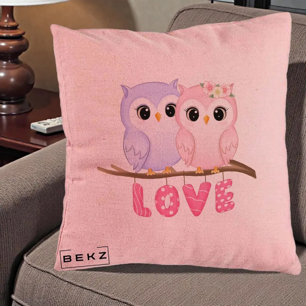 Perna Decorativa Love Bufnite Indragostite pe Crenguta Roz si Mov, 40x40 cm, Roz, Husa Detasabila, Perna Inclusa, BEKZ®
