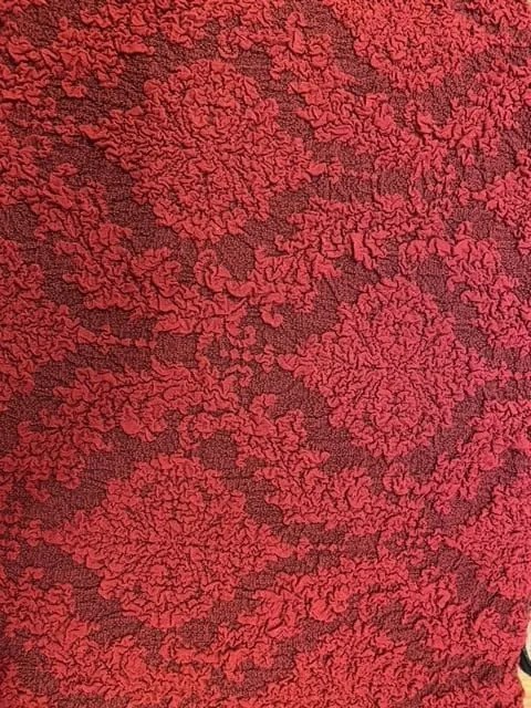 Husa elastica pentru coltar, cu volanas, model Jacquard Bordo
