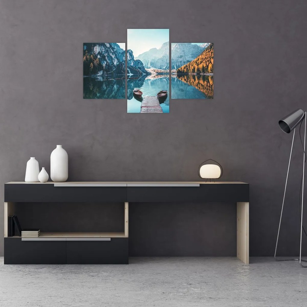 Tablou - Bărci pe Lacul Braies (90x60 cm)