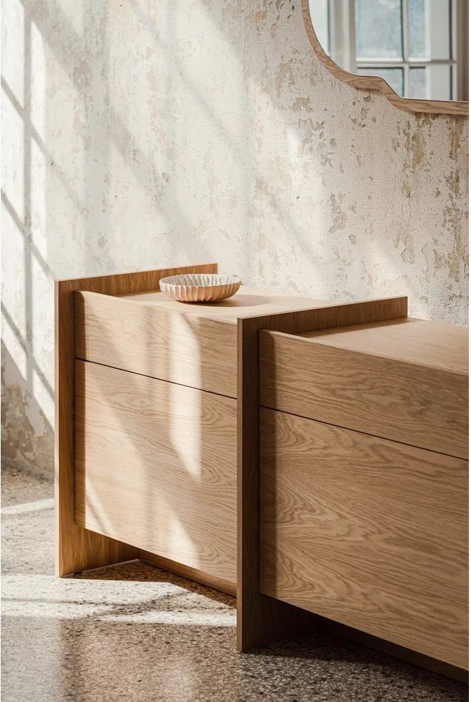 Comodă în culoare naturală cu aspect de lemn de stejar 146x76x51 cm Hido – noo.ma