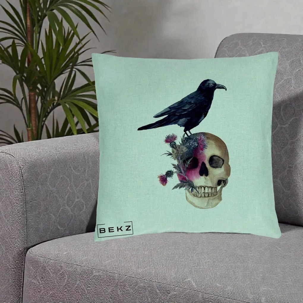 Perna Decorativa Craniu cu Corb si Flori Gothic, 40x40 cm, Verde Menta, Husa Detasabila, Perna Inclusa, BEKZ®