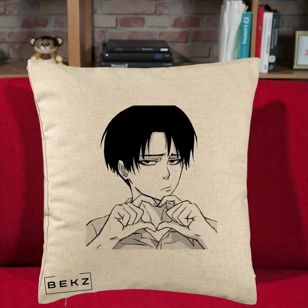 Perna Personalizata Levi Ackerman Inima, 40x40 cm, Bej, Husa Detasabila, Perna Inclusa, BEKZ®