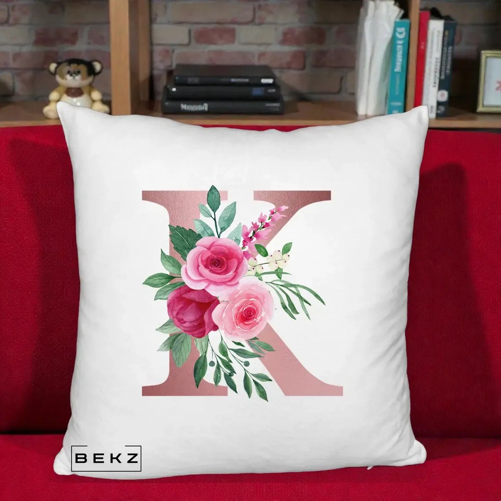 Cadou Personalizat - Perna Personalizata Monograma Rose Gold Litera K, 40x40 cm, Alb Pufos, Husa Detasabila, Perna Inclusa, BEKZ®
