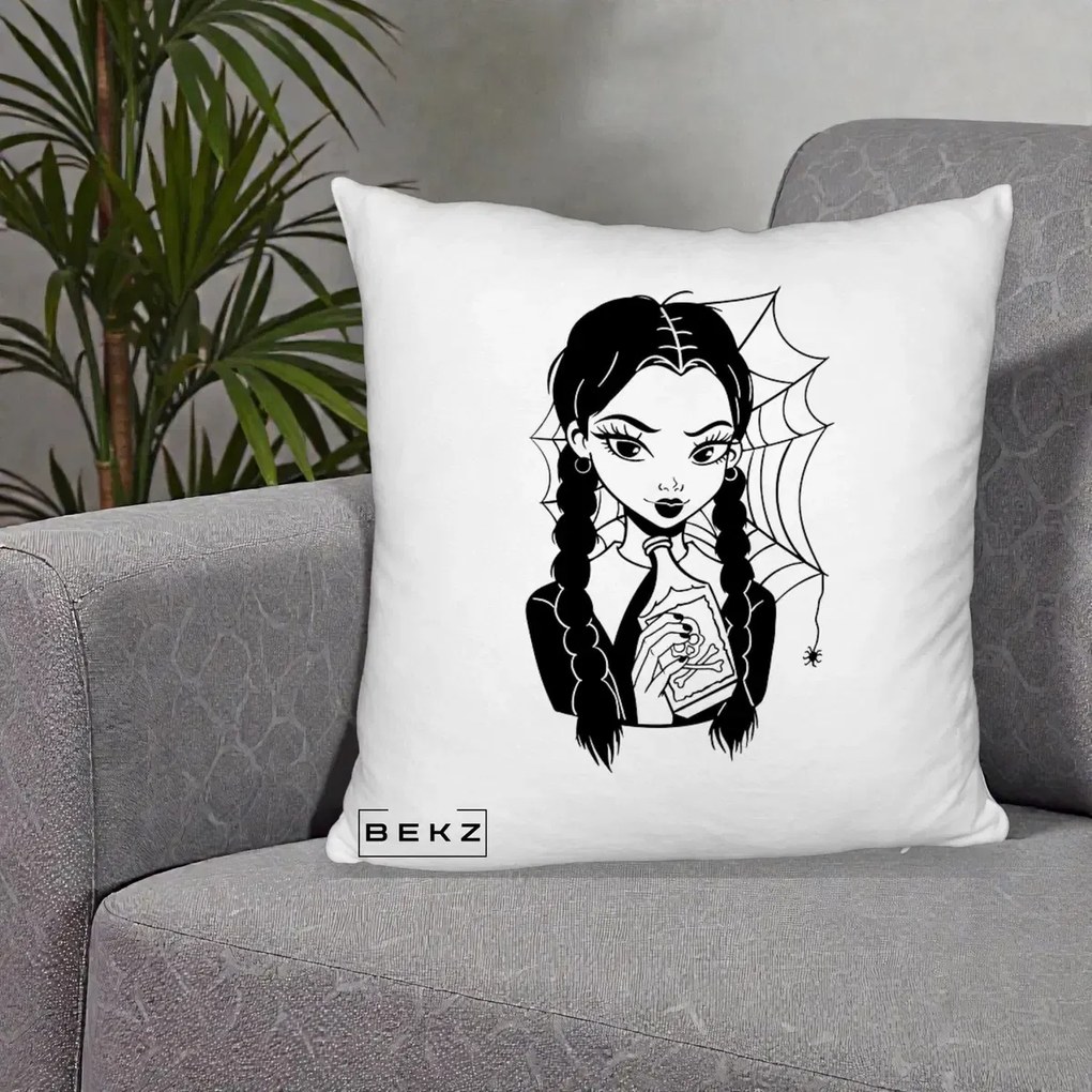 Perna Personalizata Wednesday cu Panza de Paianjen, 40x40 cm, Alb Pufos, Husa Detasabila, Perna Inclusa, BEKZ®