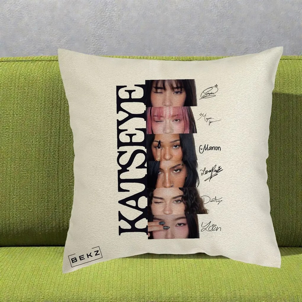 Perna Personalizata K-pop KATSEYE Semnaturi Membre Foto, 40x40 cm, Ecru, Husa Detasabila, Perna Inclusa, BEKZ®
