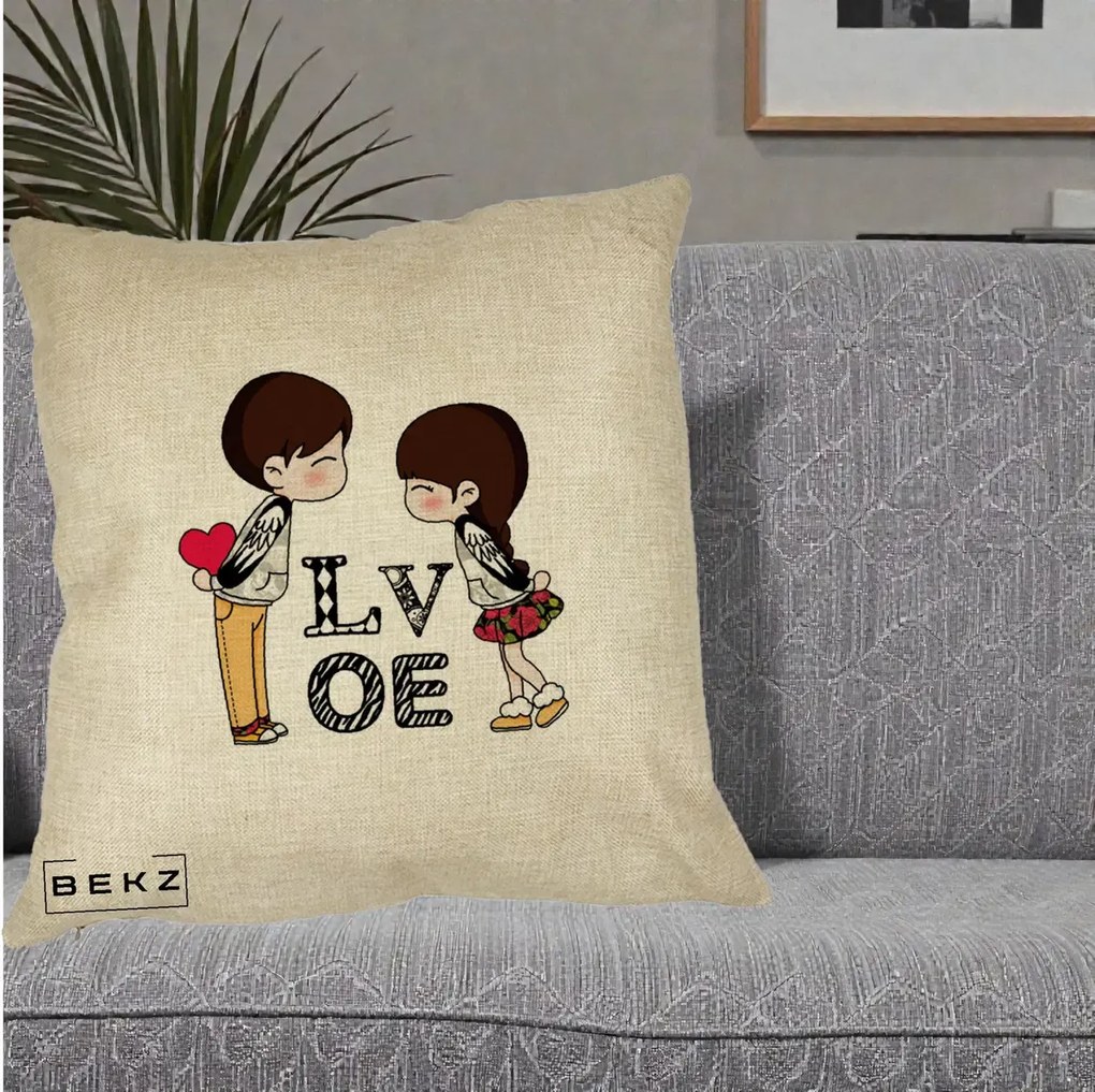 Cadou Romantic - Perna Personalizata Cuplu Kawaii LOVE, 40x40 cm, Crem, Husa Detasabila, Perna Inclusa, BEKZ®