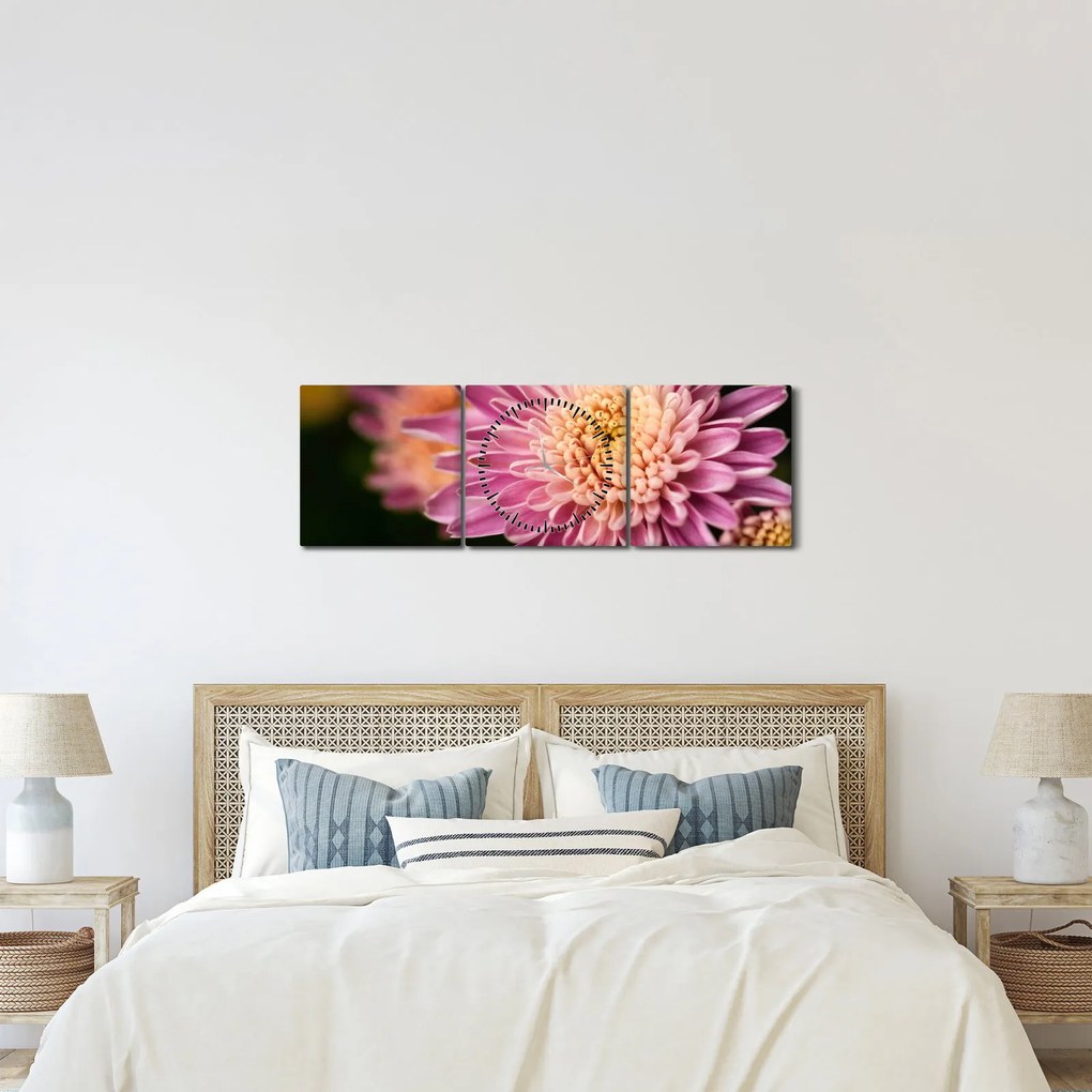 Tablou detailat cu flori (cu ceas) (90x30 cm)