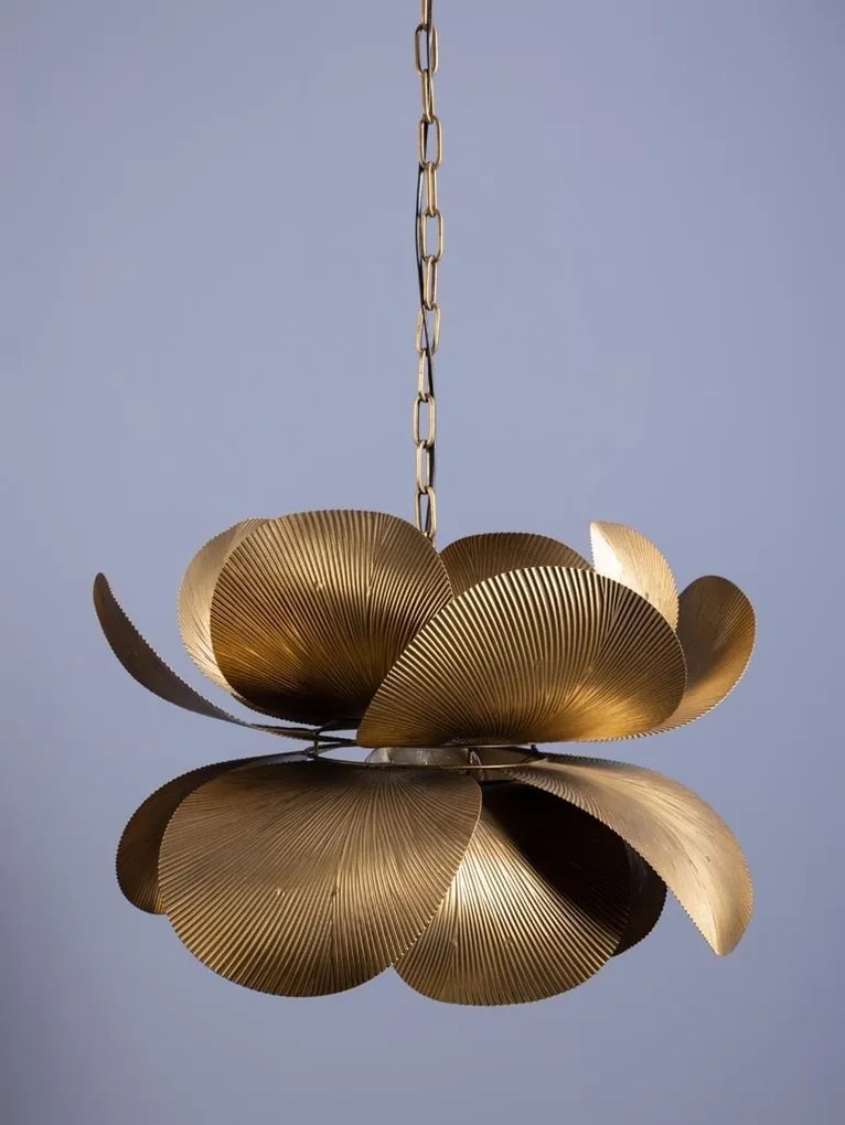 Lustra suspendată din alamă antichizată, formă florală tip lotus, finisaj vintage, 49 × 55 cm, „Lotus"