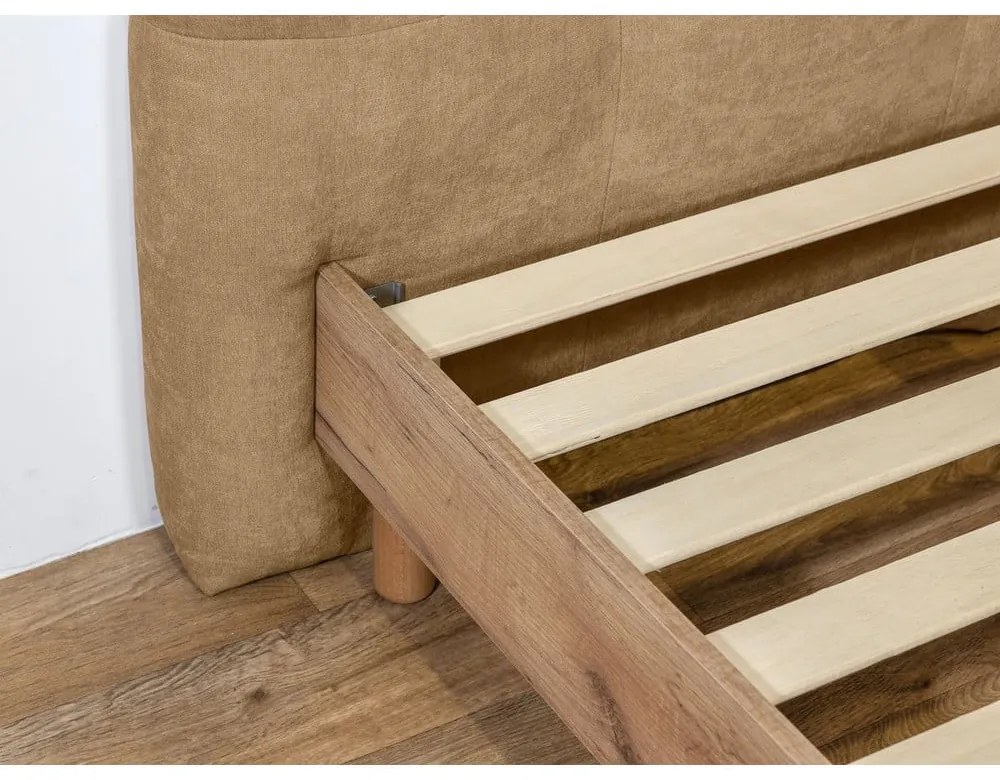 Pat matrimonial bej tapițat cu somieră 180x200 cm Kumo – Bobochic Paris