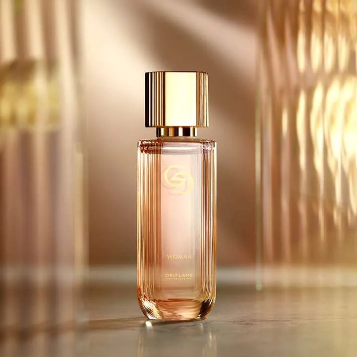 Apă de parfum Giordani Gold Woman