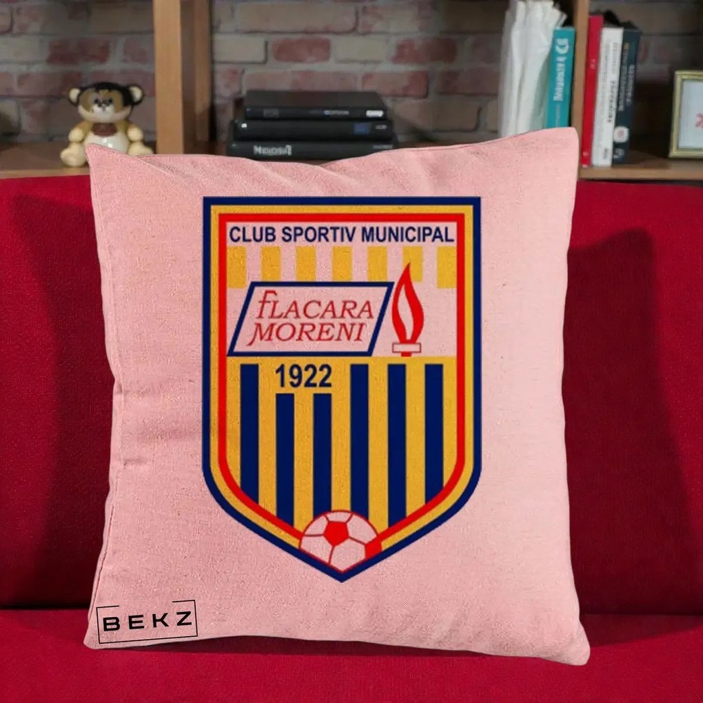 Perna Personalizata CSM Flacara Moreni 1922 Fotbal, 40x40 cm, Roz, Husa Detasabila, Perna Inclusa, BEKZ®