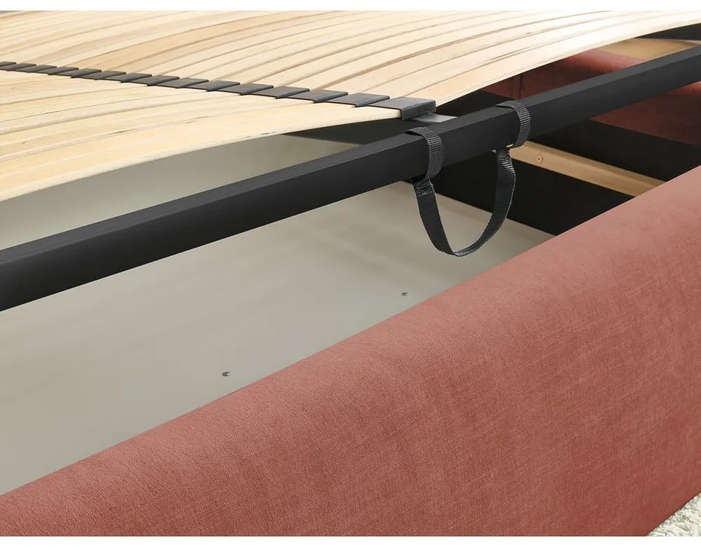 Pat matrimonial portocaliu tapițat cu spațiu de depozitare și somieră 160x200 cm Vernon – Bobochic Paris